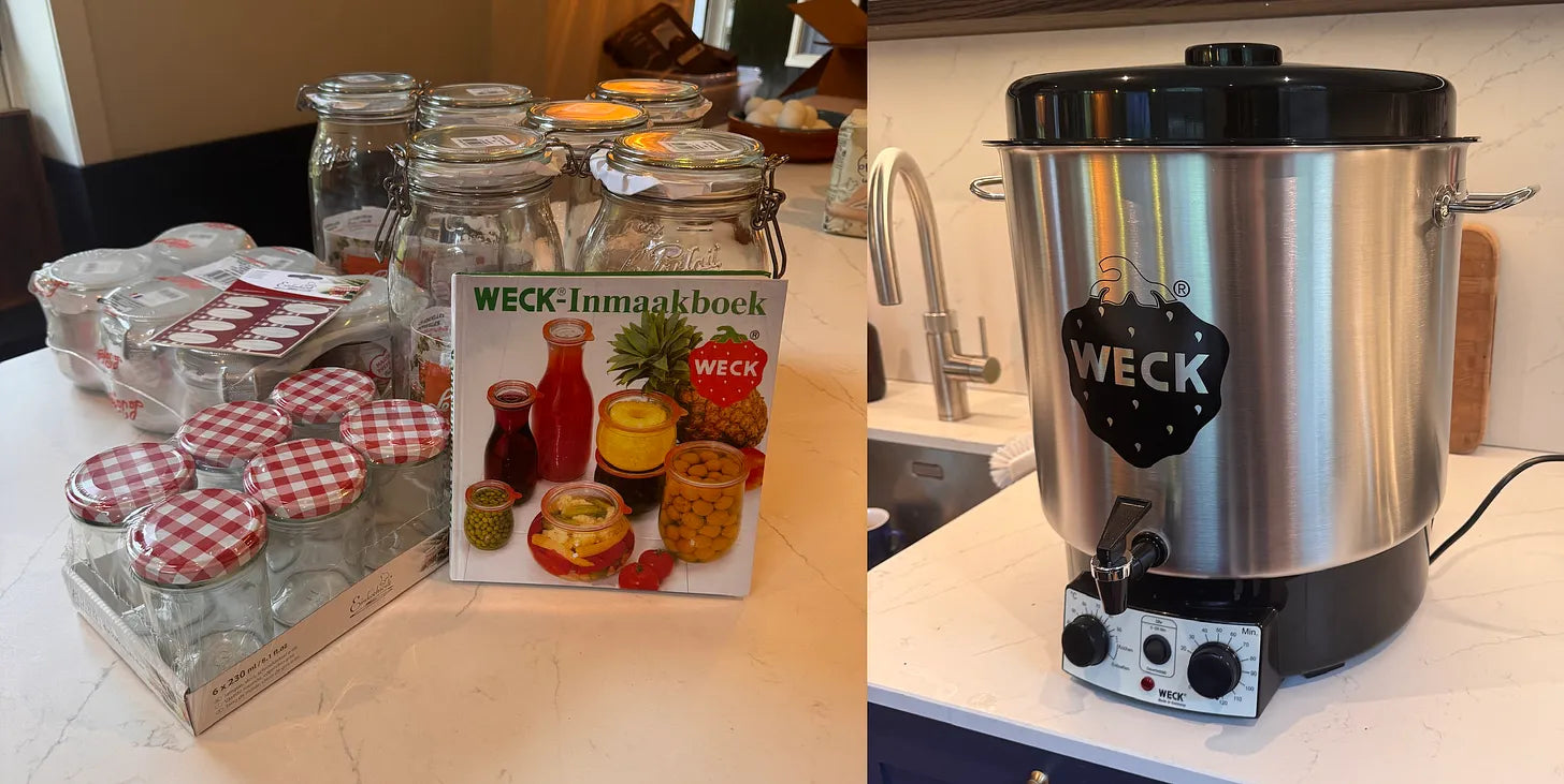 Inmaakspullen en een grote elektrische WECK-inmaakketel.